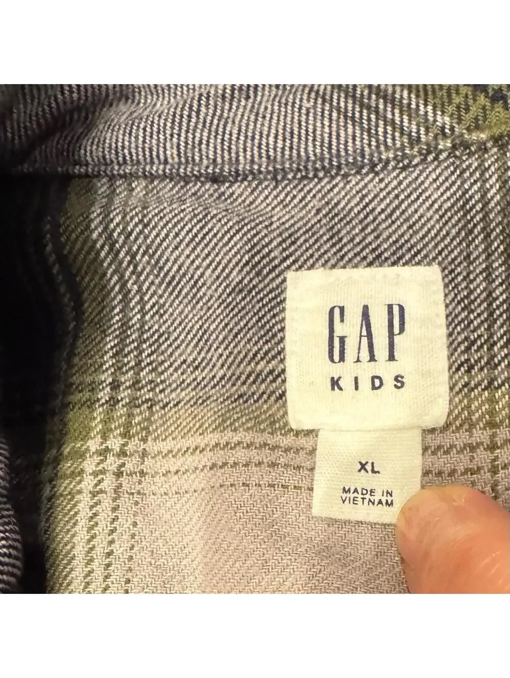 2 GAP Kids Boys 12 / XL Flannel Plaid Shirts Long Sleeve NWT & like new